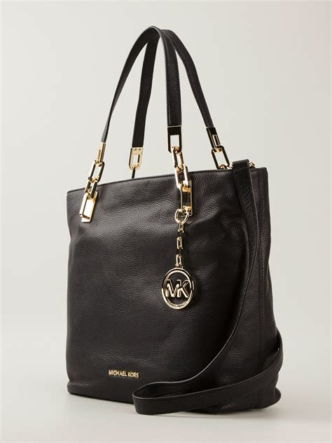 michael kors svart|Michael Kors handbags.